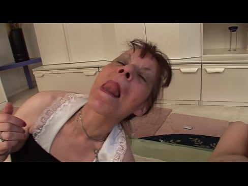 ❤️ Tokorua nga kuia me tetahi koroua he tokotoru ️ Sex i porn mi.pornmega.ru ﹏